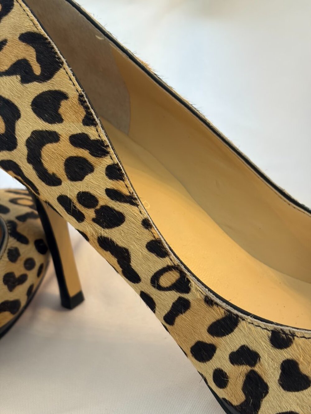 Ivanka Trump Cheetah Pumps Heels Size 8 1/2 - Picture 3 of 12